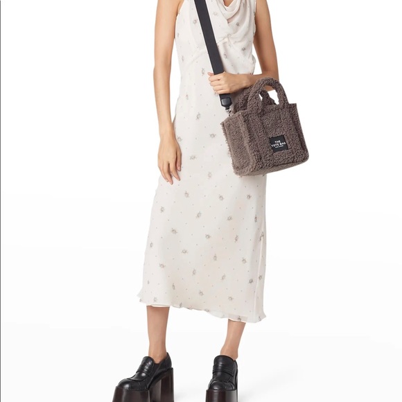 MARC JACOBS
Mini Traveler Faux-Fur Tote Crossbody Bag - Picture 13 of 13